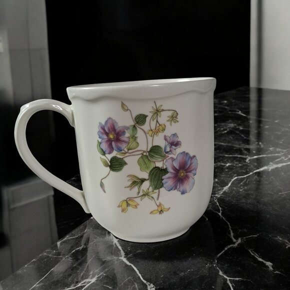 Noritake Casual Gourmet Clematis Mug 4 Inch - Picture 3 of 8